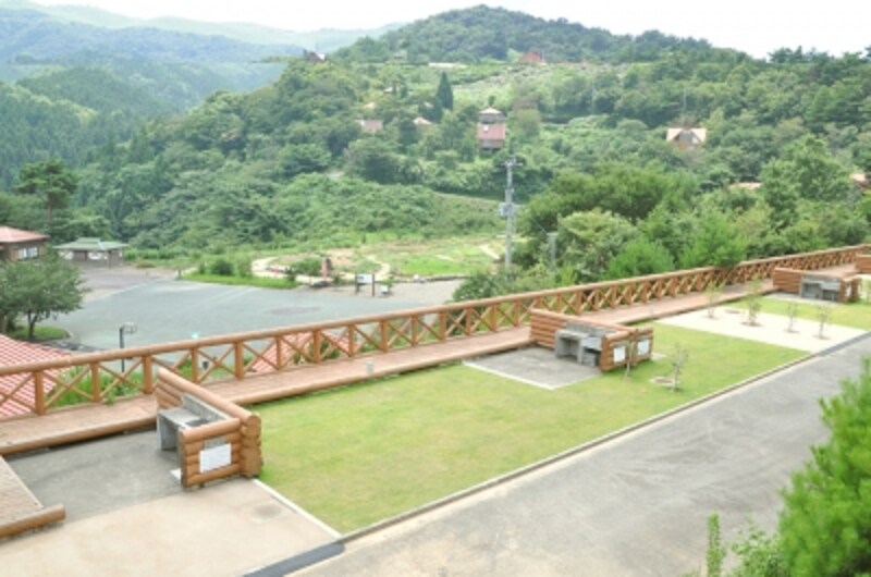 ところ構わずテント設営していたら 塩塚高原キャンプ場