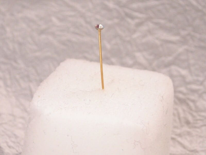 メラミンスポンジに刺して乾燥中