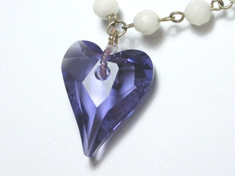 接合部分が目立たなく、スワロが映えます