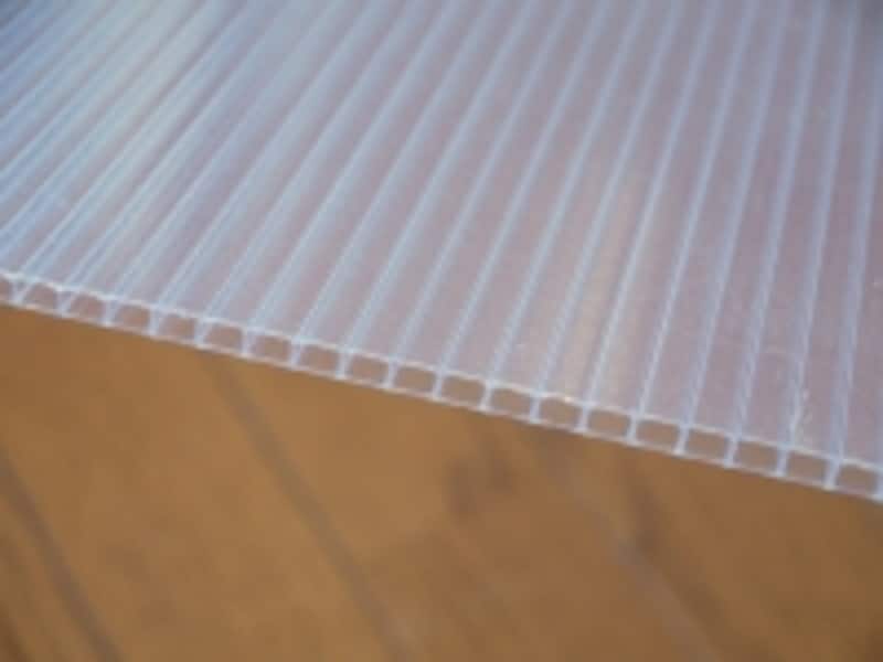 ポリカーボネイト