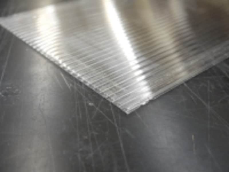 ハモニカ―ボ3mmの断面