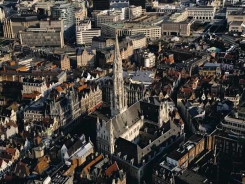 世界遺産に指定される大広場グラン•プラス上空 © Yann Arthus Bertrand 