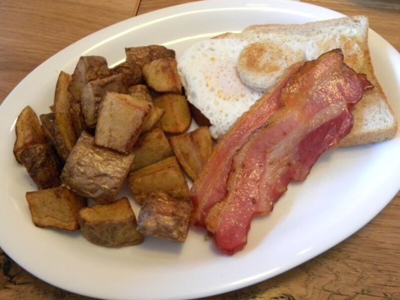 「スラッピーケークス」の「TOAD ON A HOLE」（トード・イン・ホール）（950円）