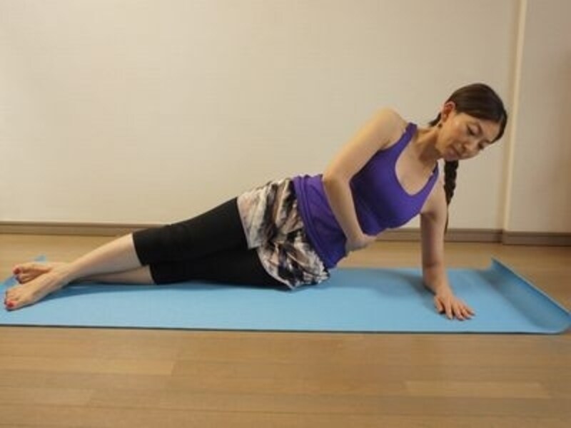 下になっているくびれ部分に意識を集中!