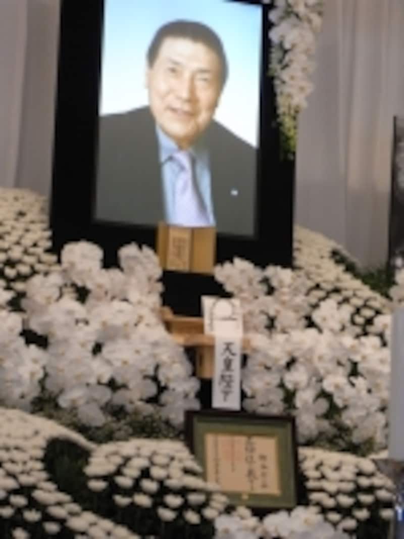 元横綱・大鵬の通夜、葬儀・告別式、祭祀料と位記