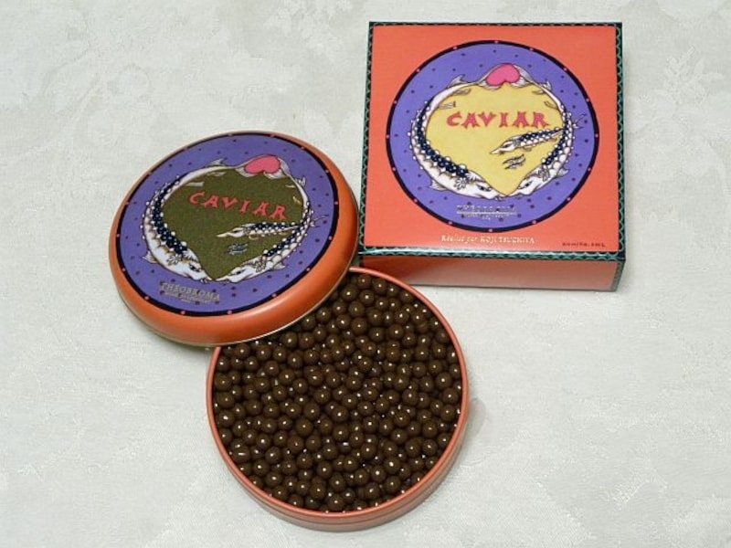 「ミュゼ・ドゥ・ショコラ・テオブロマ」の「キャビア ミルク」（110g／1575円）