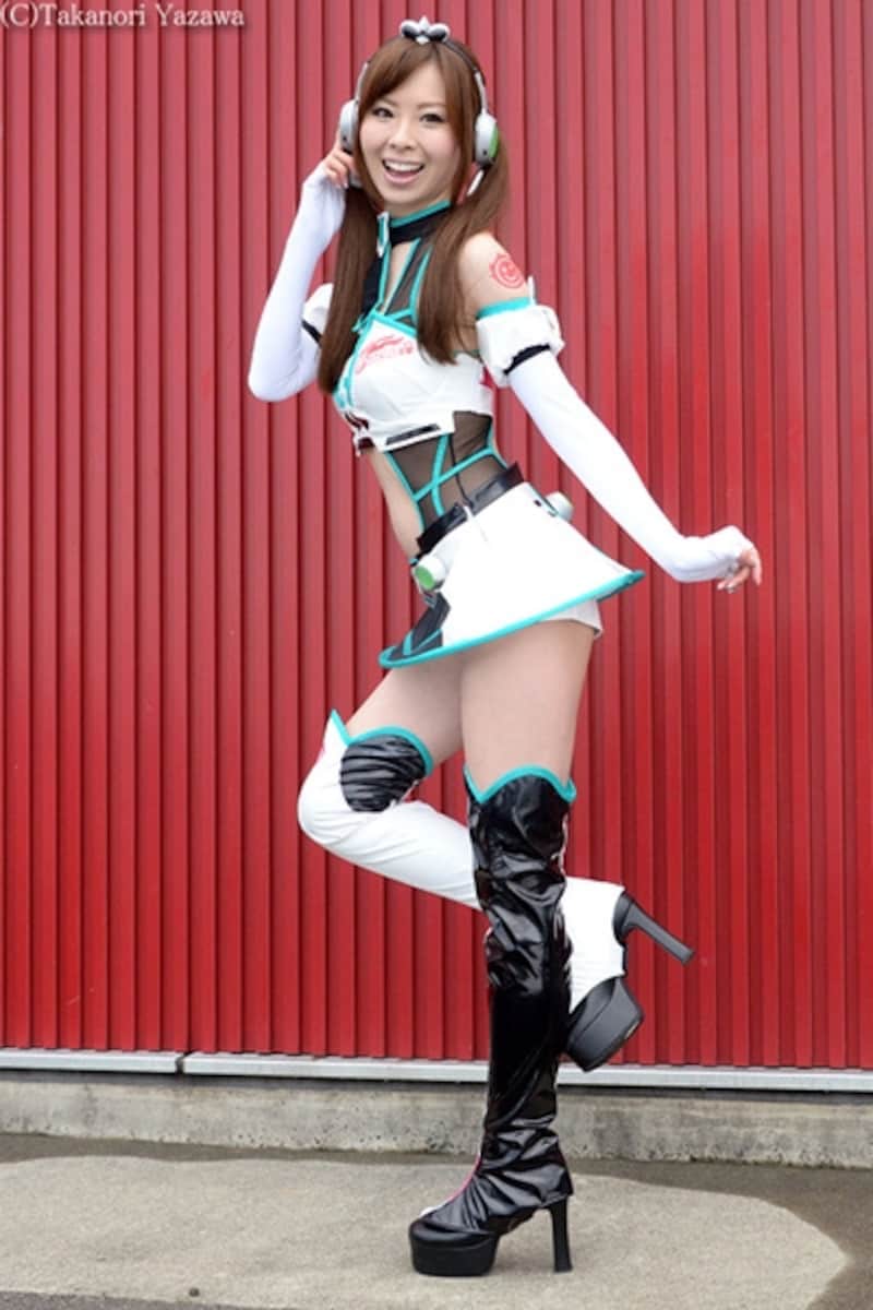 鴻上聖奈／レーシングミクサポーターズ