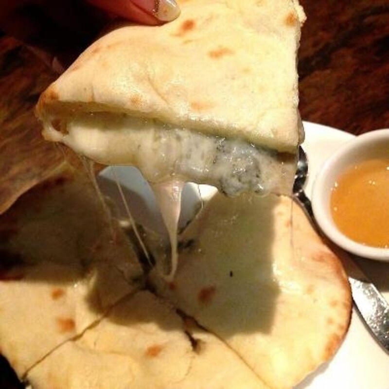 ゴルゴンゾーラナンです