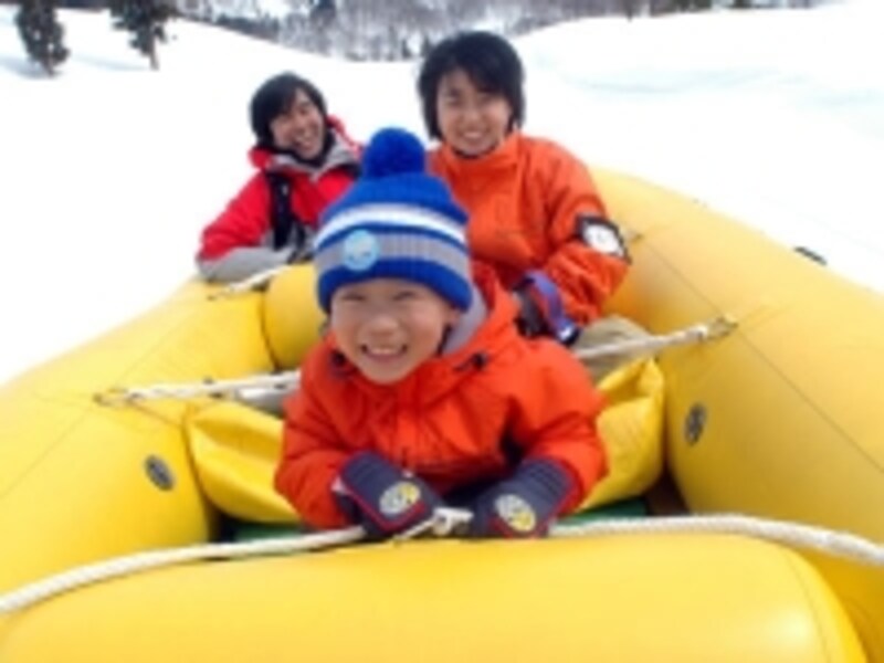 スノーラフティング