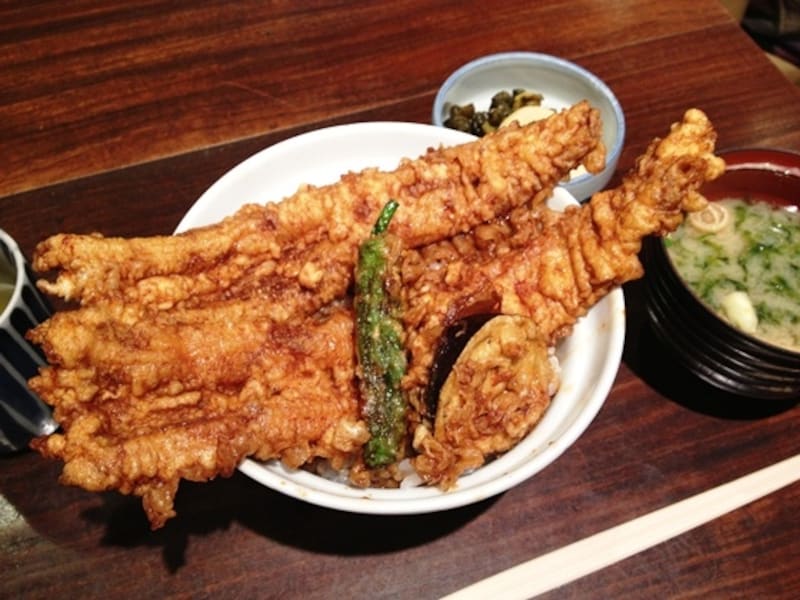 穴子2尾に野菜2点の「あなご丼」