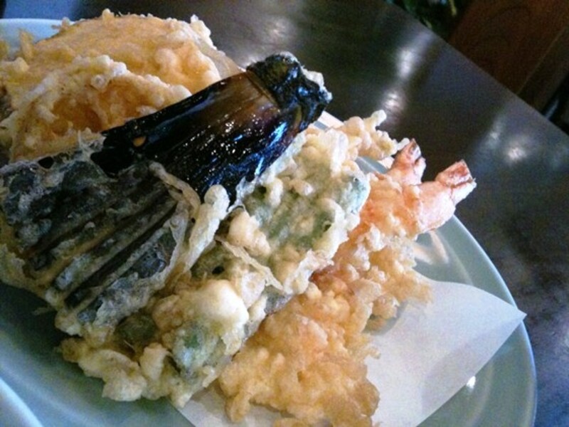 「お昼定食」の天ぷらは海老2尾を含む8点