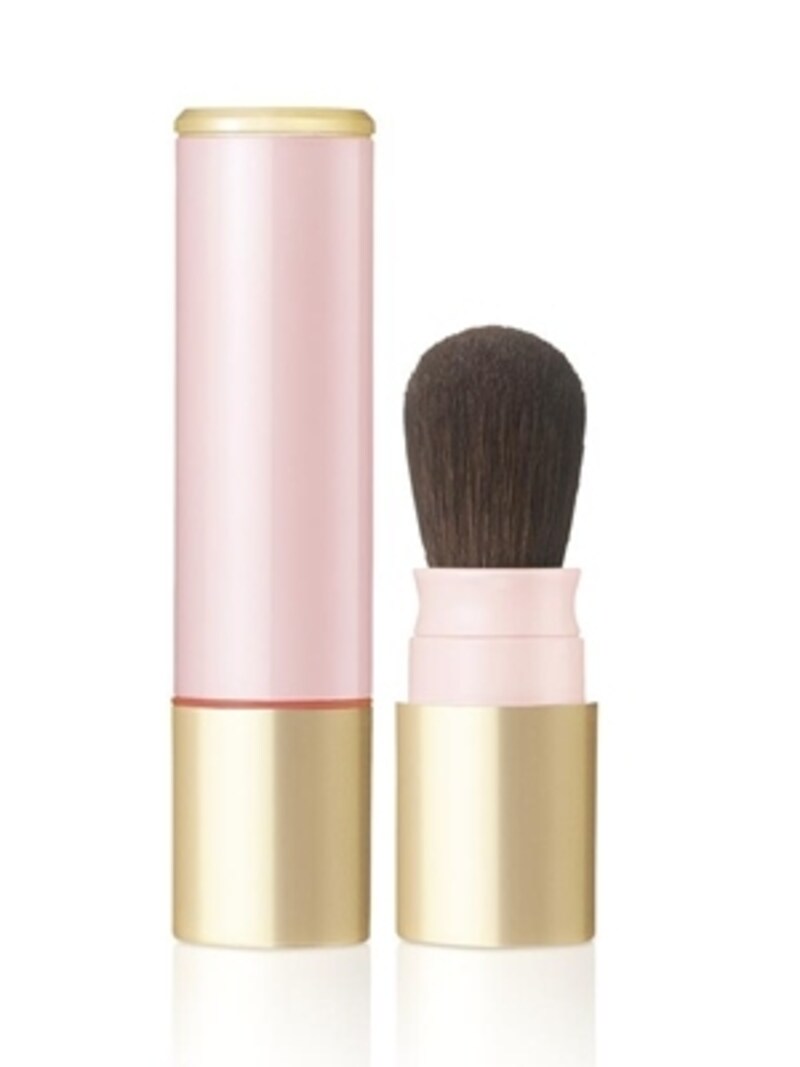 回すだけでブラシに適量が出るから簡単！