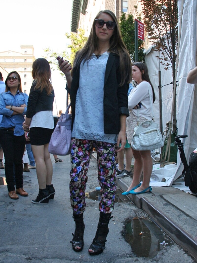 手首＆足先の肌見せが程良いセクシー