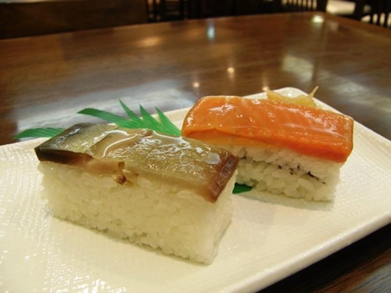 押しずしの鮭、穴子