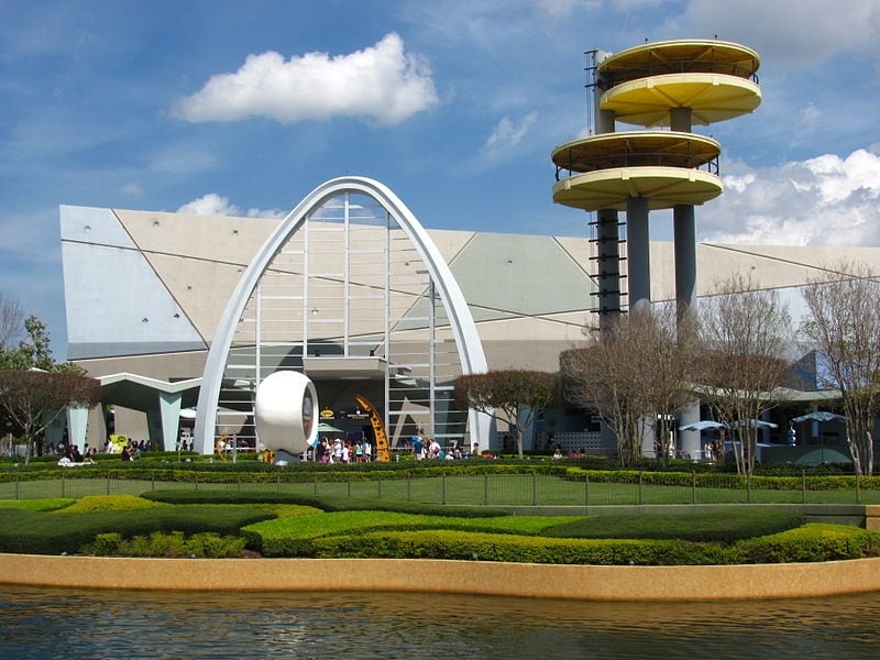 メイン・イン・ブラックと一緒に戦いに行こう!(C)Jeremy Thompso