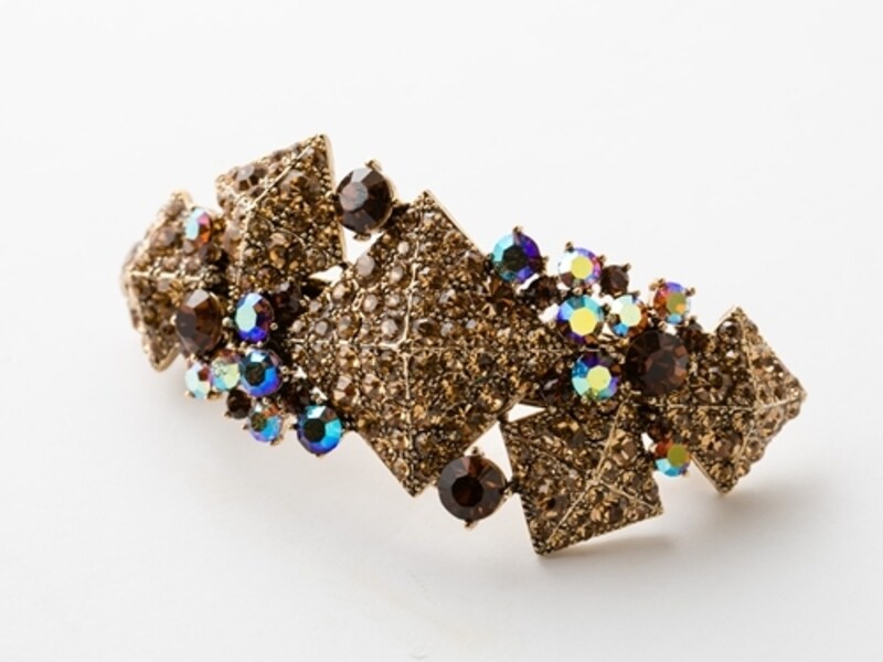 大人っぽいゴールドのバレッタ