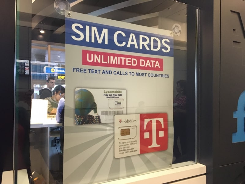 2種類のSimカードを販売中