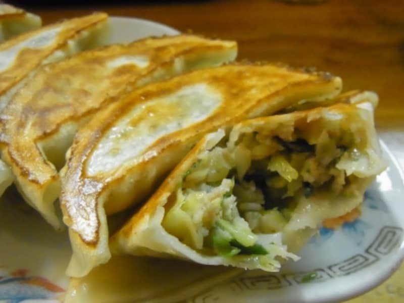 焼餃子（単品は620円）