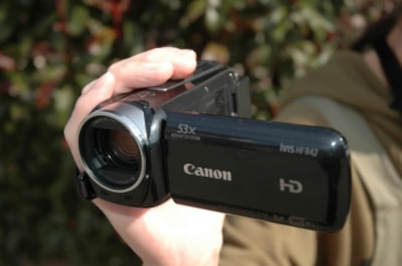 小さな巨人 キヤノン iVIS HF R42 レビュー [デジタルビデオカメラ 