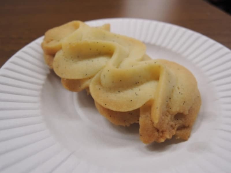 卵白だけでつくられるクッキー