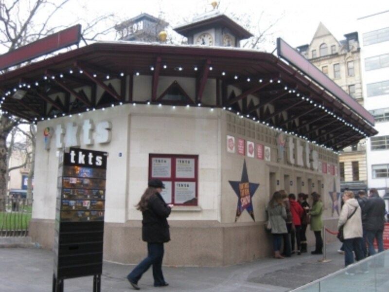 映画スターにばったり出会う レスター スクエア ロンドン All About