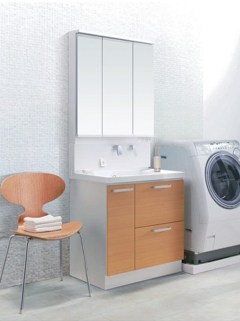 掃除が楽な大型の陶器ボウルなど、家事や身支度をしやすい機能が充実した洗面化粧台。undefined[サクアundefined間口750mm]undefined undefinedTOTO http://www.toto.co.jp/