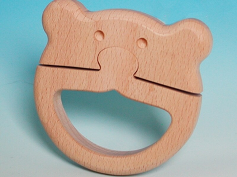 わずかな隙間を利用して音が出るように工夫されている