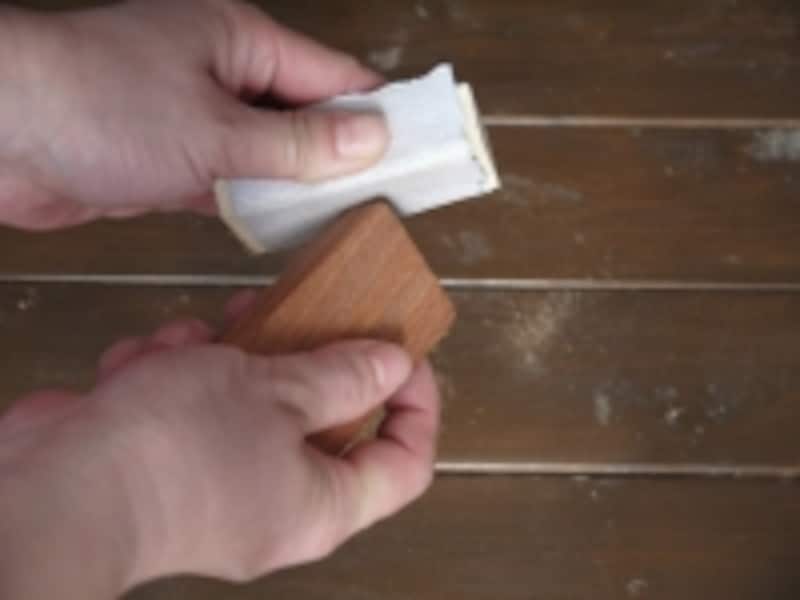 角を丸く削ります