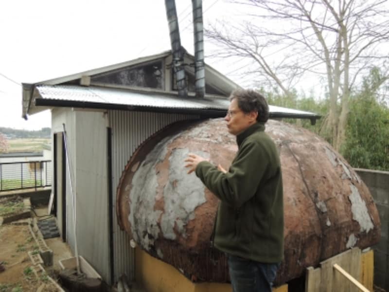 裏庭のパン焼き小屋