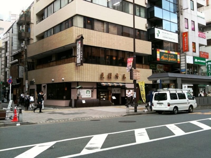 JRやモノレールの浜松町からも2、3分の立地