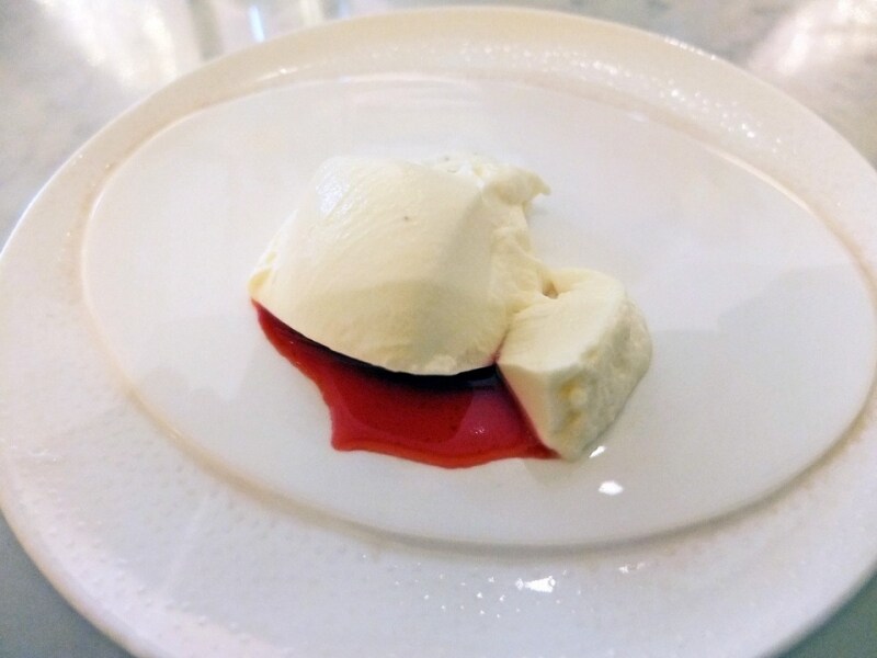 もちろんデザートもつきます