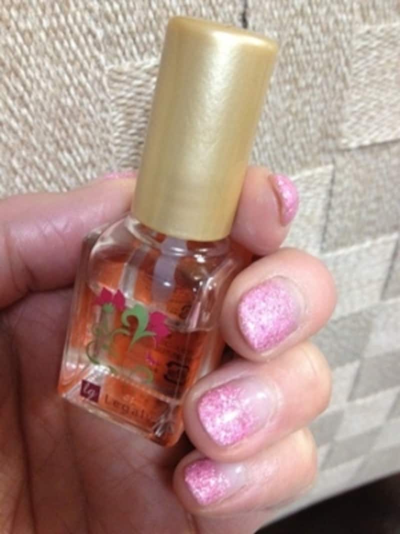 オイルをひと塗りするだけで 潤いが続くキレイな爪に ネイルアート All About