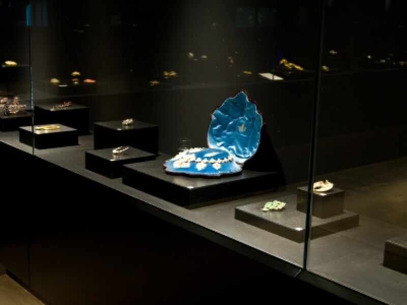 小さな蔵の美術館