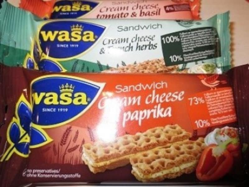 「WASA Sandwich(ヴァーサ サンドイッチ)」という商品を出しています。これは、おやつとして手軽に食べることができるように、間にクリームチーズやチョコレートなどを挟んで売っています。