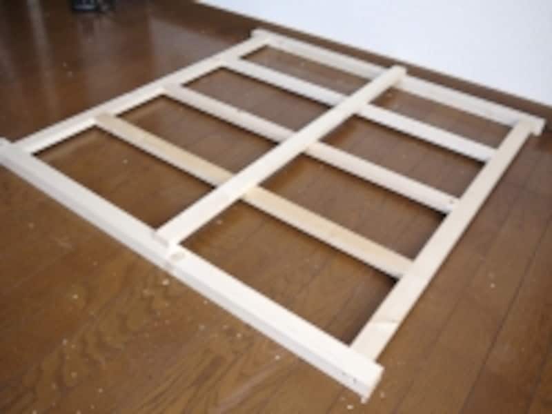 線に合わせてとめます