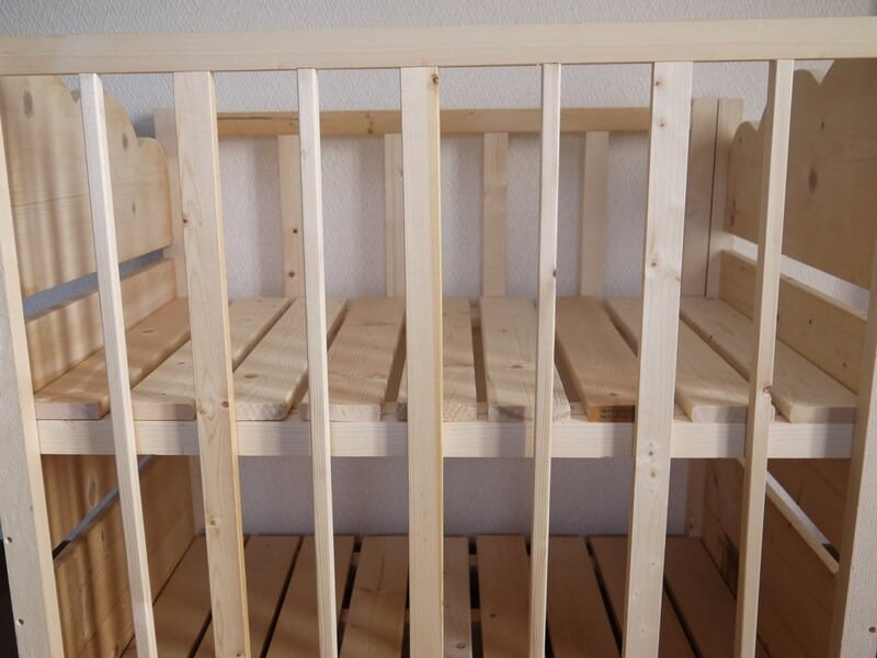 ゆるい場合はネジで