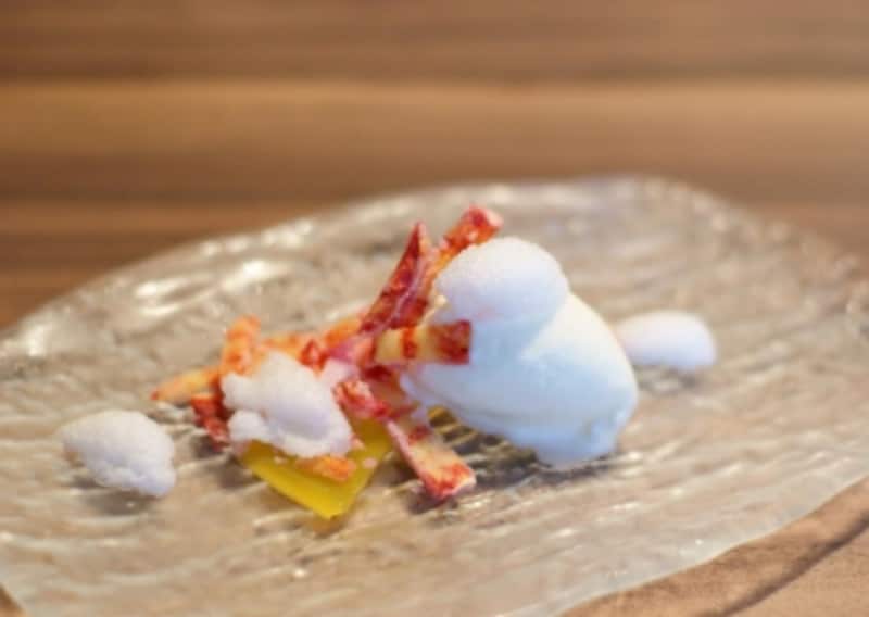 クレームエペスのジェラートとタロッコオレンジのシャーベット、マンダリンのゼリーとショウガの泡