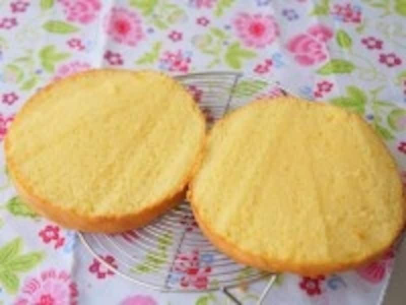 横半分に切り分けます。