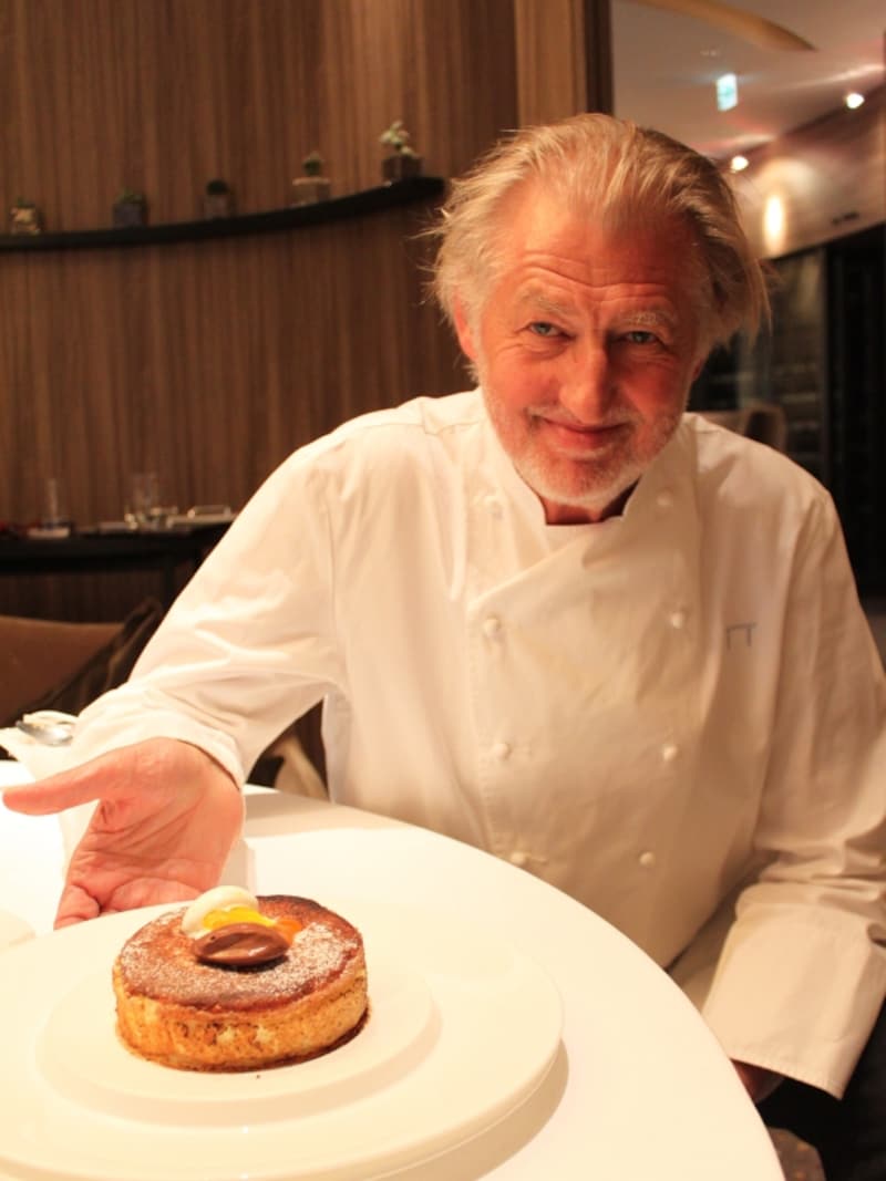 新作メニューにご満悦のガニェール氏