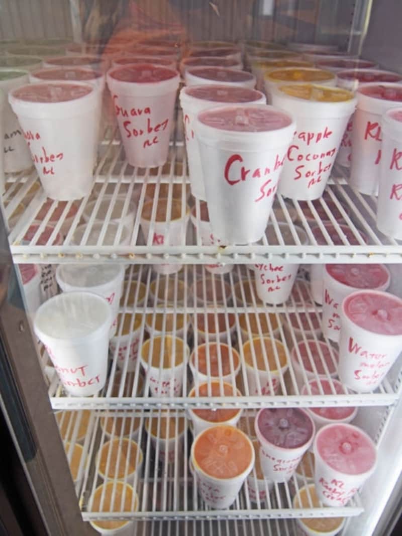 大人気の手作りソルベ。たっぷり入って、1つ5.25ドル