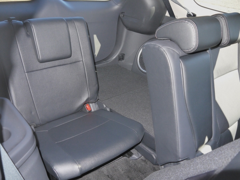 アウトランダー3列目