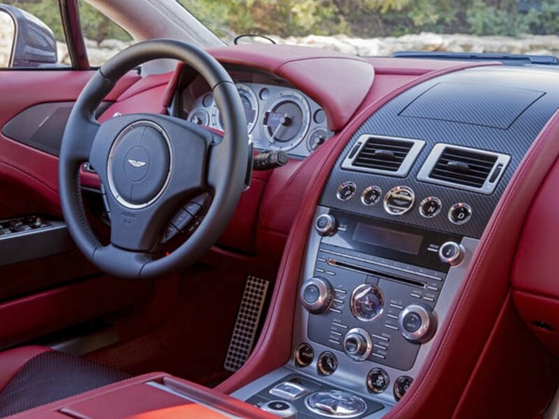 アストンマーティンラピードS