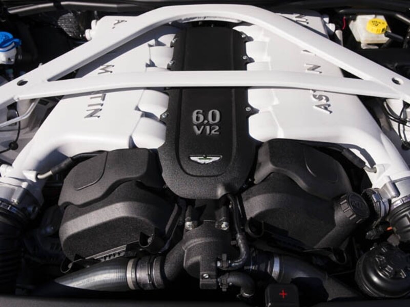 アストンマーティンラピードS