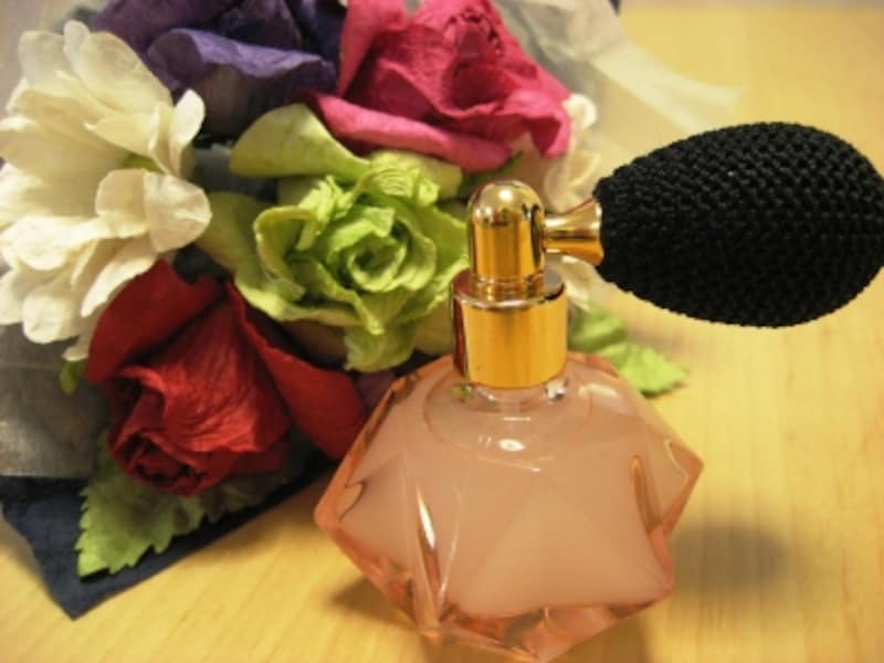 自分で作った香りを可愛い香水瓶に入れれば女子力もアップ！！