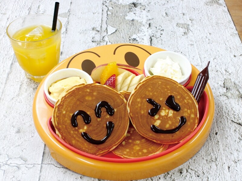 お絵かきパンケーキプレート 980 円