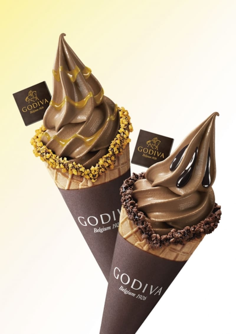ゴデイバ ソフトクリーム ダブルチョコレート バナナ&マンゴー 500円（税込）