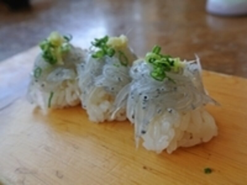 焼津港付近には、お寿司屋さんも多数。