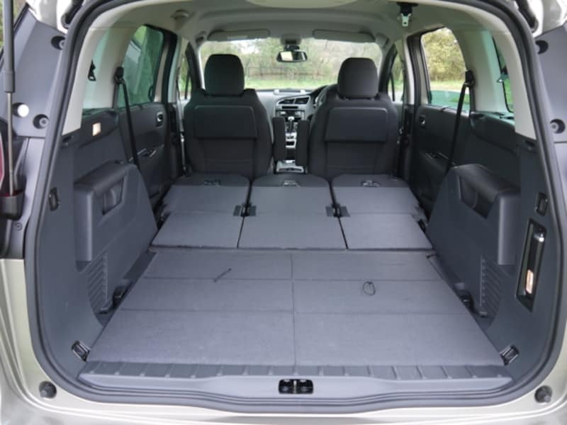 プジョー5008ラゲッジ