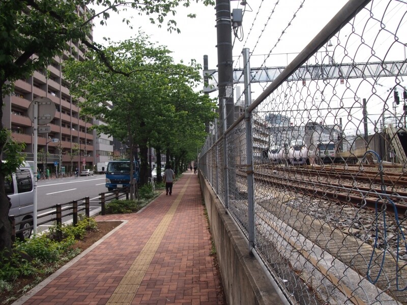 上野駅の入口はまだ先