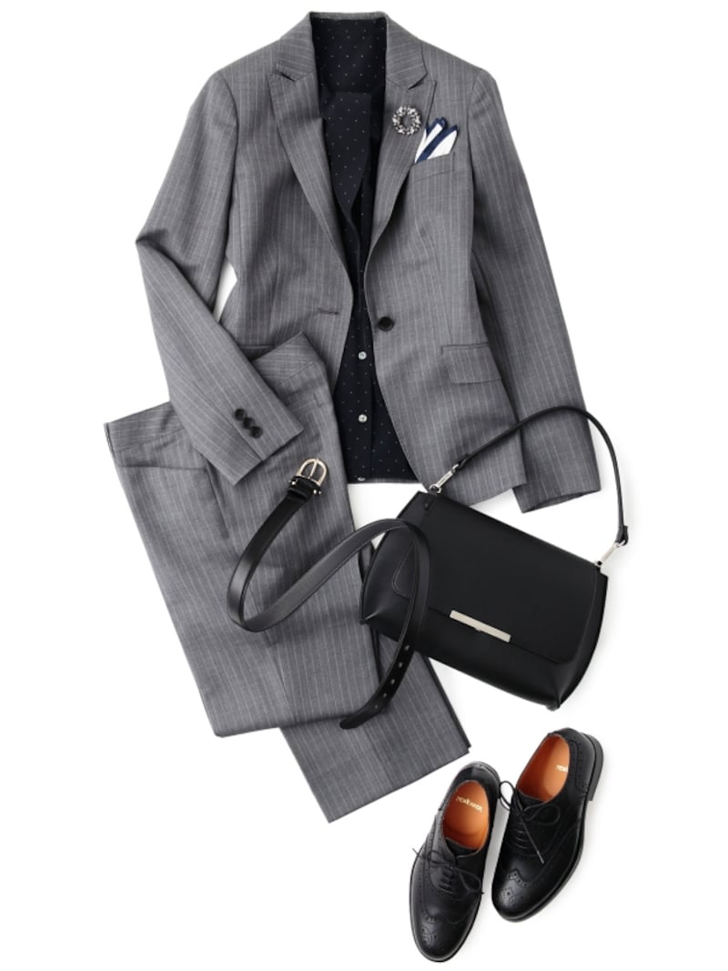 レディーススーツの選び方